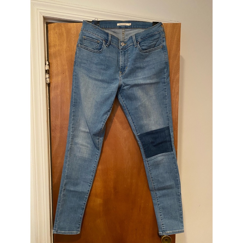 LEVIS